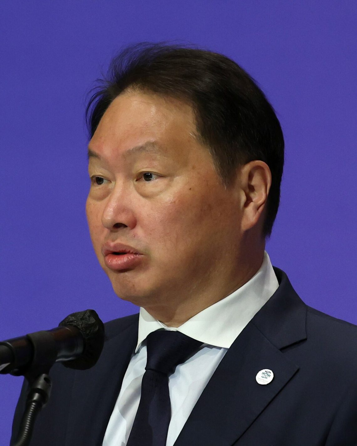 Chey Tae-won Highlights Strategic AI Chip Collaboration at AI Summit 2024